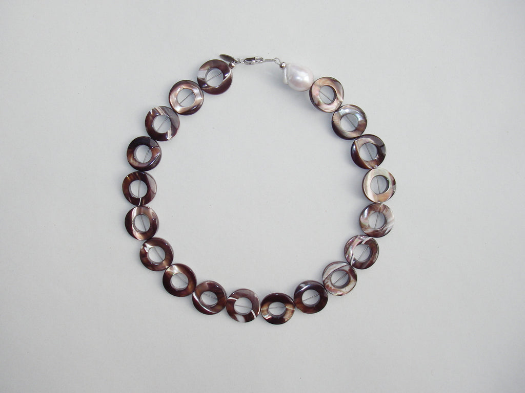 WAWA NECKLACE, CIRCLE